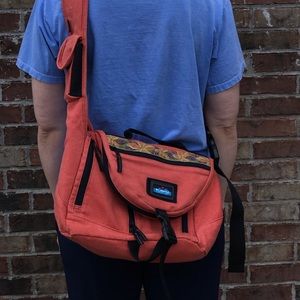 Kavu Crossbody Messenger Bag